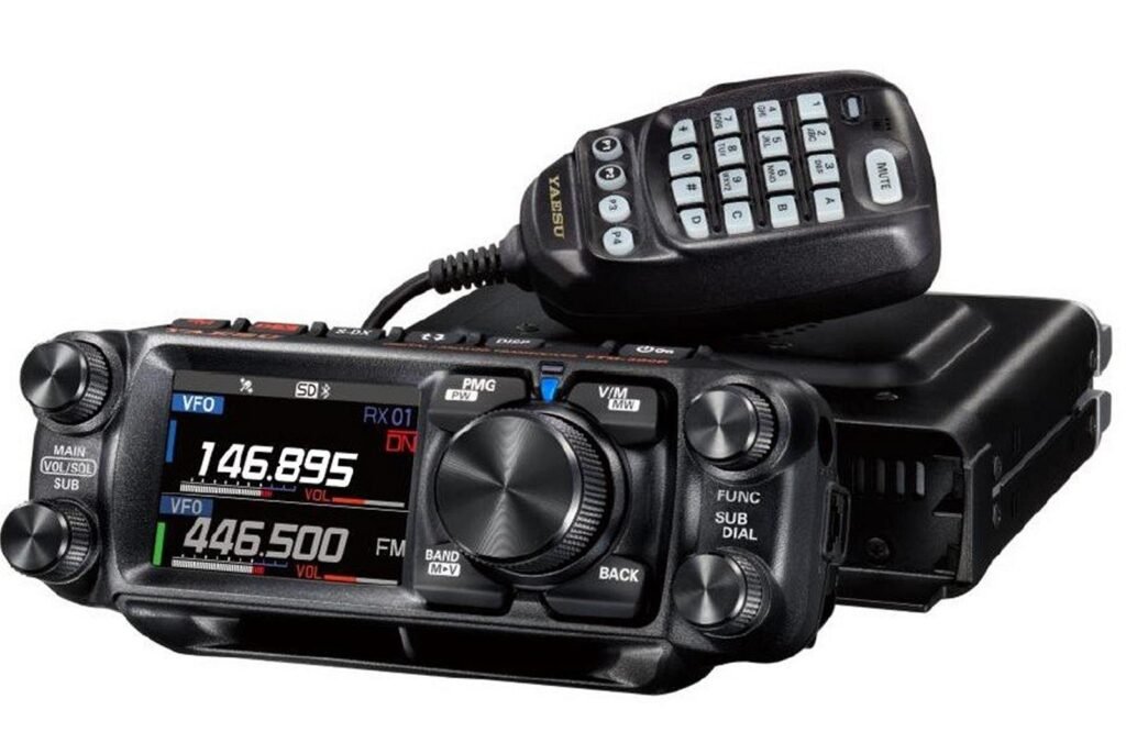 Product shot of Yaesu FTM-500